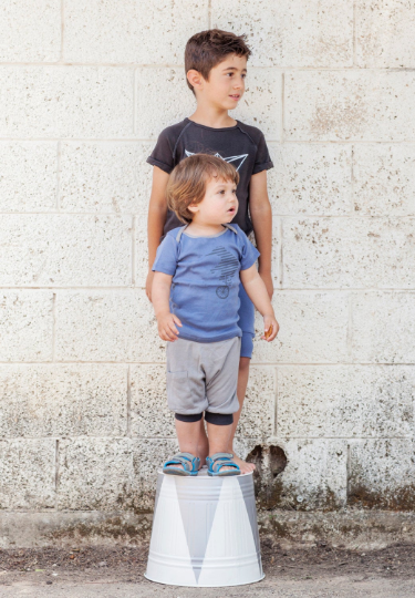 Baby Boy T-shirts - Blue with an Elephant on a Unicycle